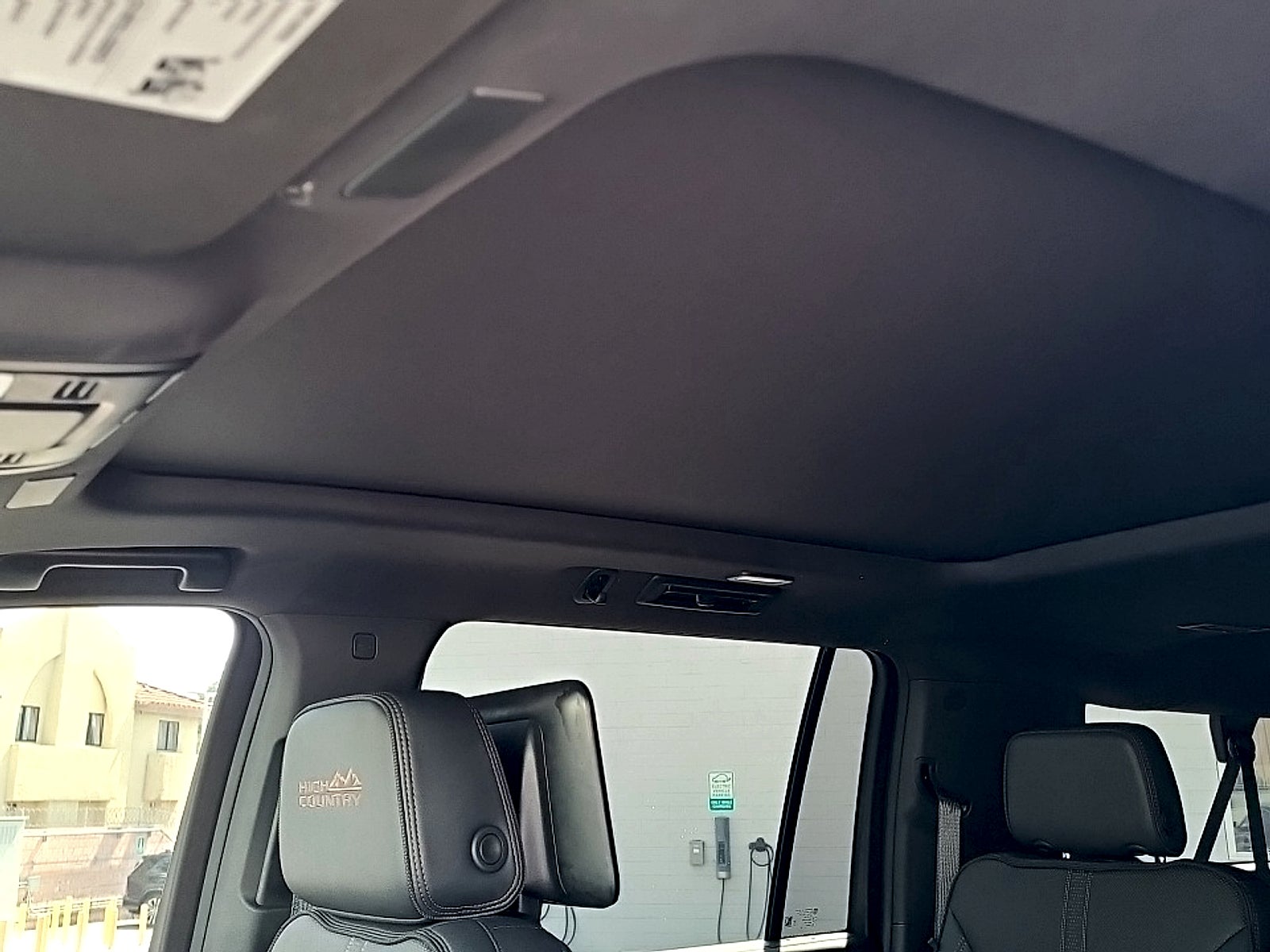 2025 Chevrolet Suburban High Country