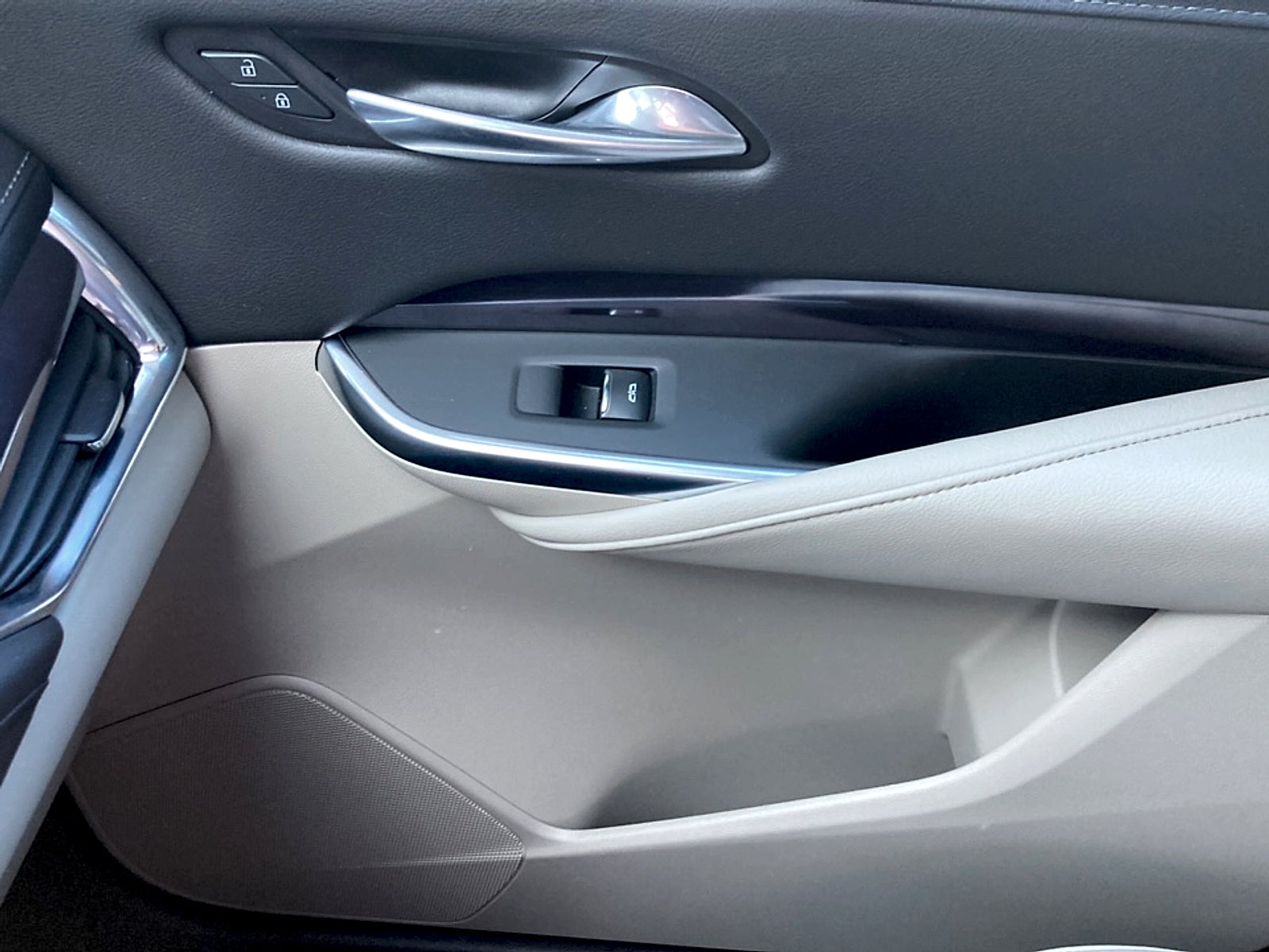 2022 Cadillac XT4 Luxury