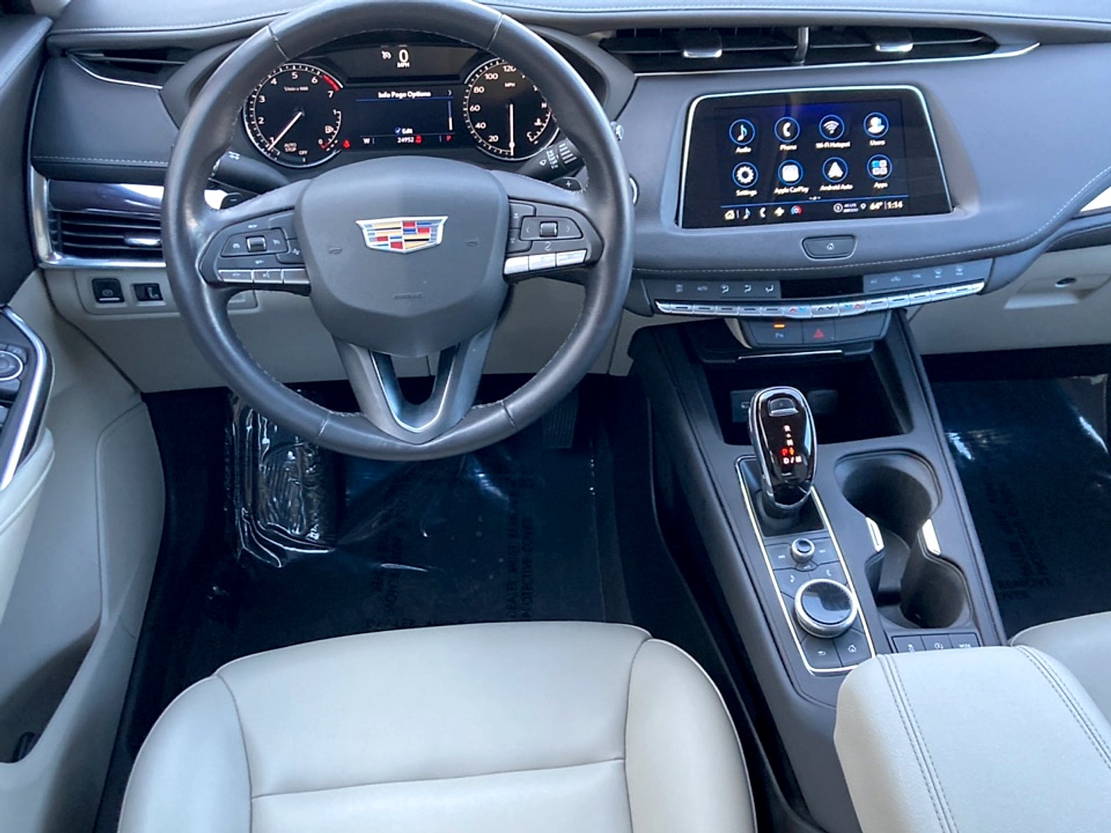 2022 Cadillac XT4 Luxury