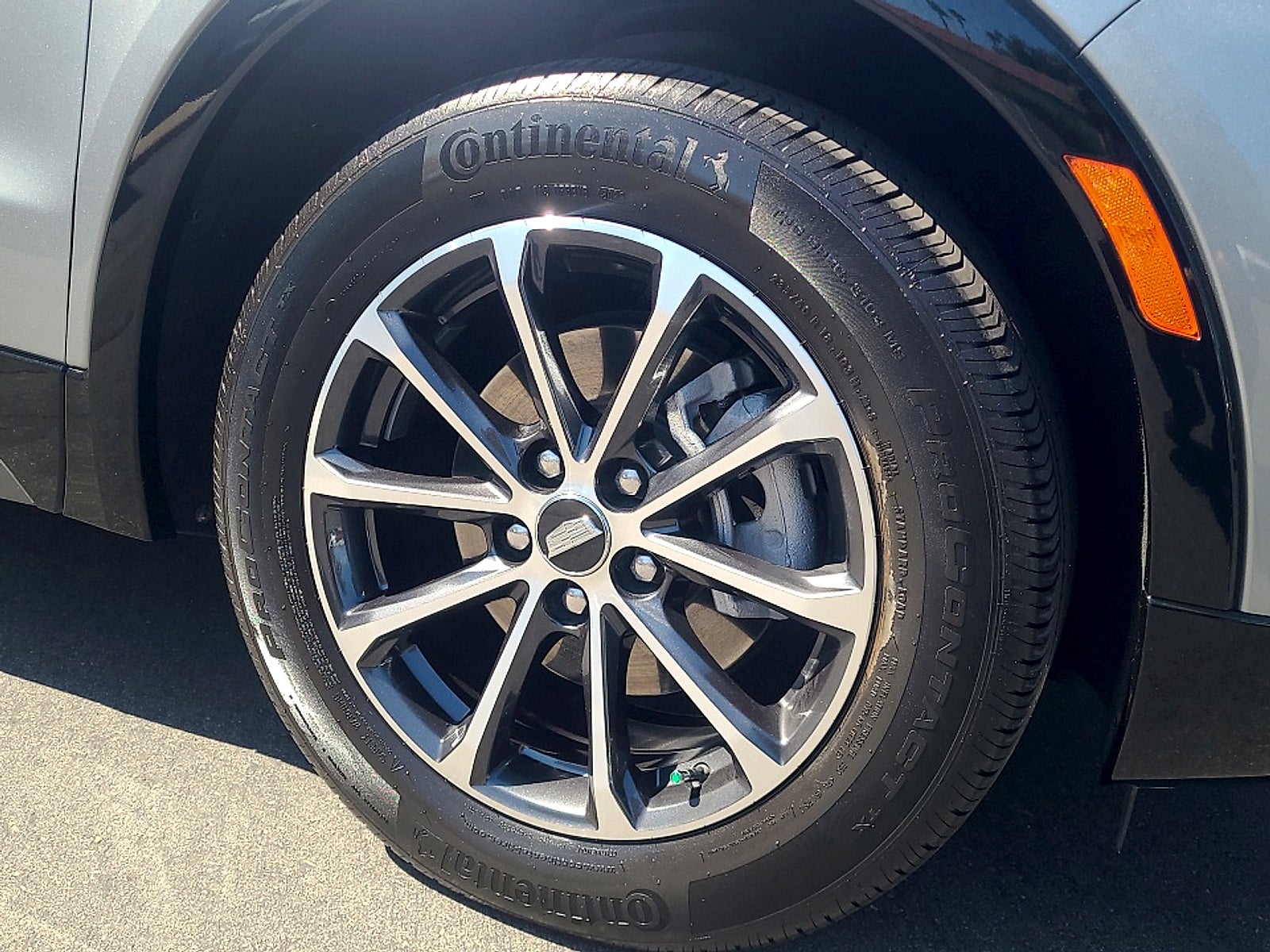 2024 Cadillac XT4 Sport