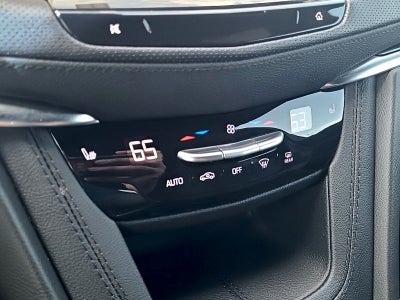2023 Cadillac XT5 FWD Premium Luxury