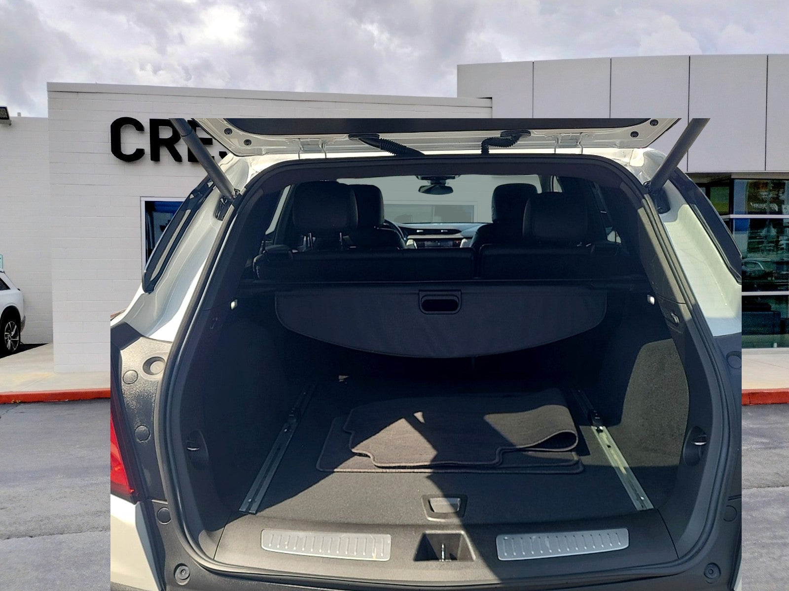2023 Cadillac XT5 FWD Premium Luxury