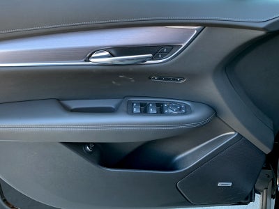 2025 Cadillac XT6 Luxury