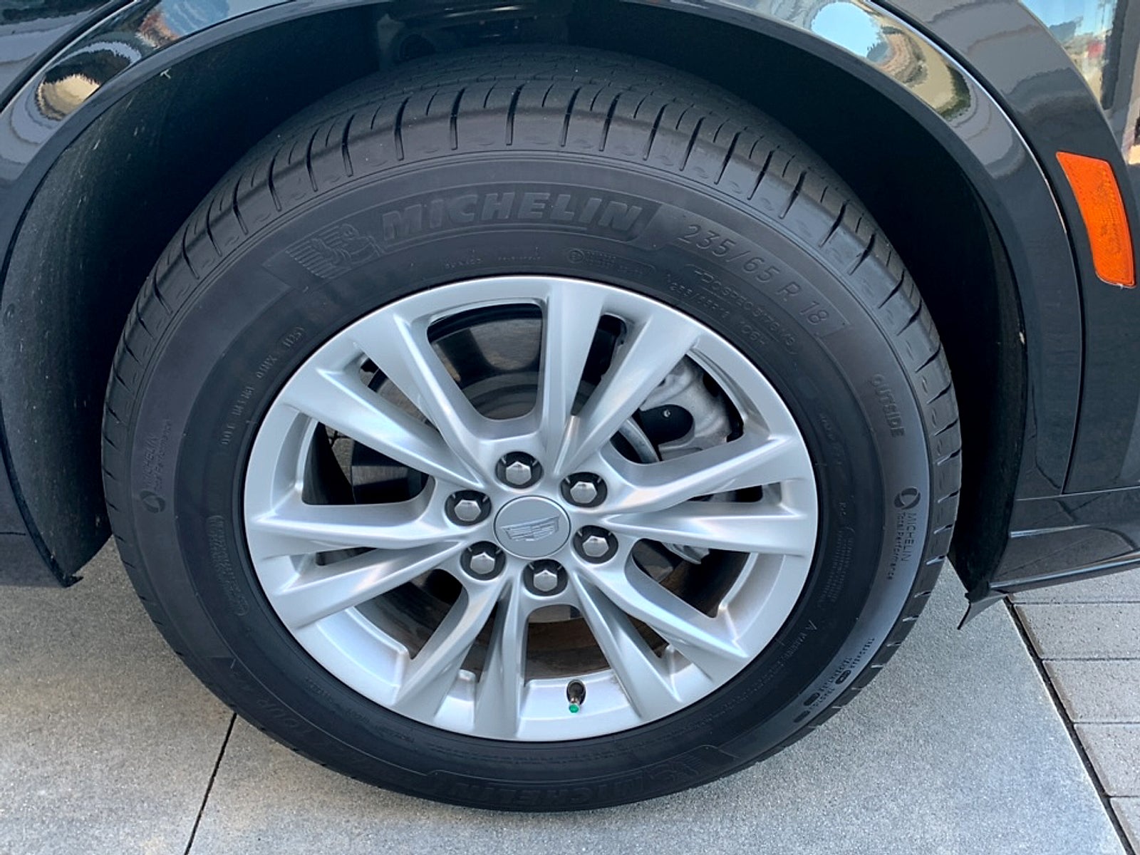 2025 Cadillac XT6 Luxury