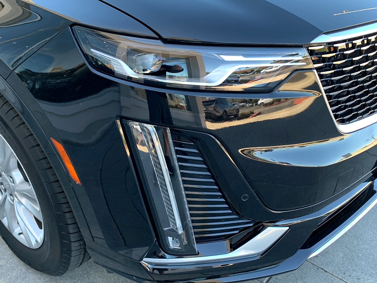 2025 Cadillac XT6 Luxury