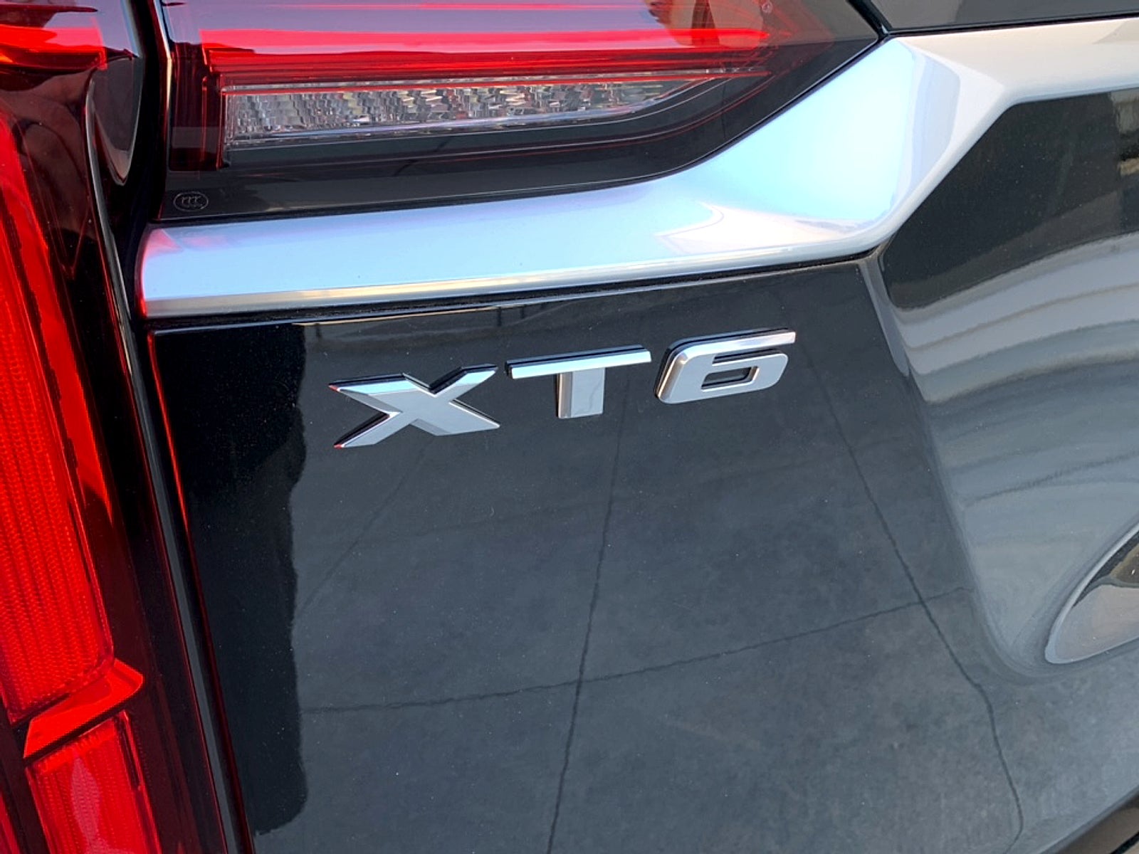 2025 Cadillac XT6 Luxury