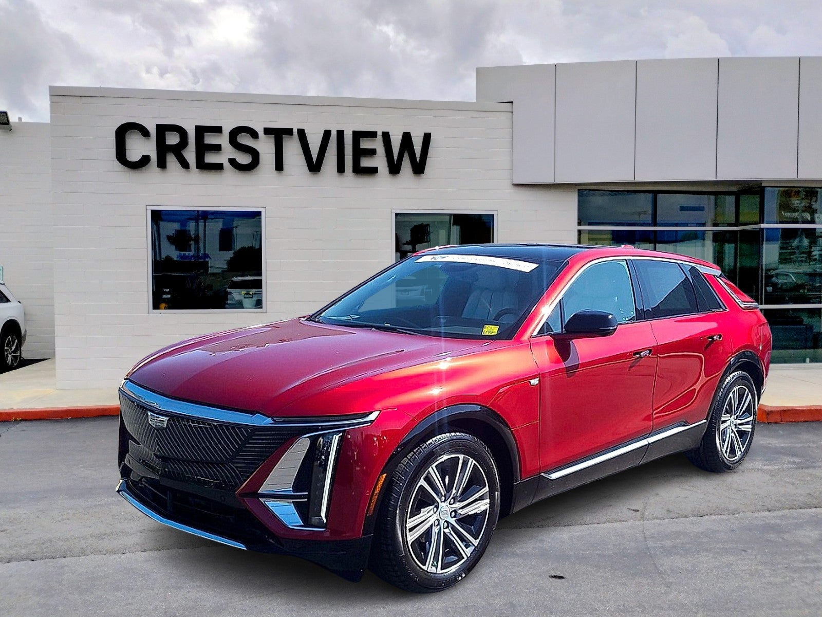 2024 Cadillac LYRIQ Luxury 1