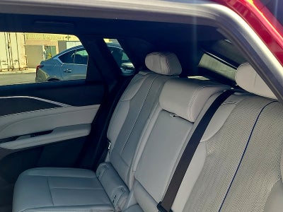 2024 Cadillac LYRIQ Luxury 1