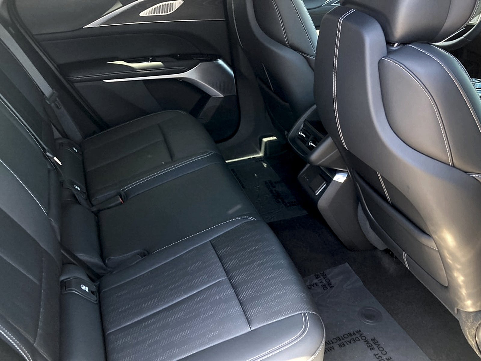 2024 Cadillac LYRIQ Sport 2