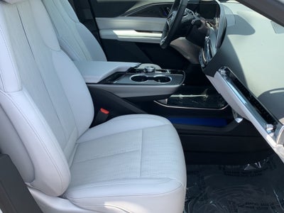 2024 Cadillac LYRIQ Sport 3