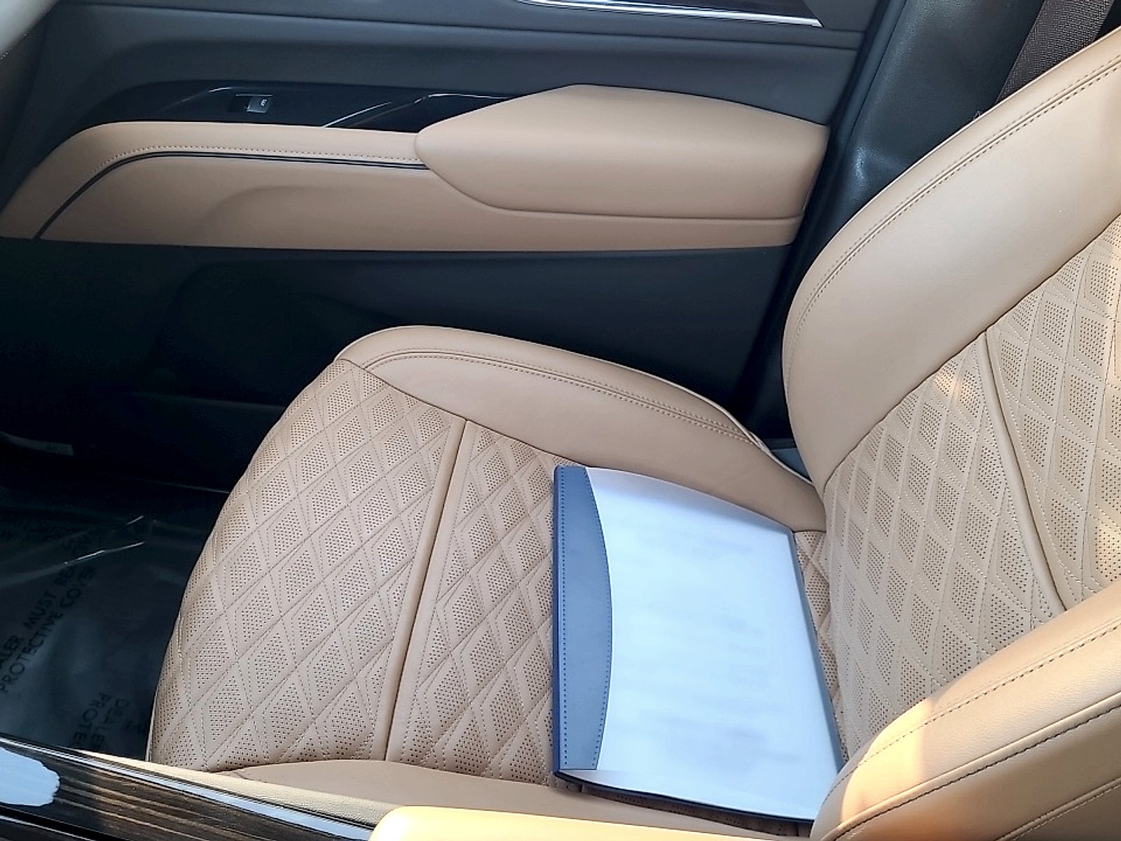 2022 Cadillac Escalade Sport