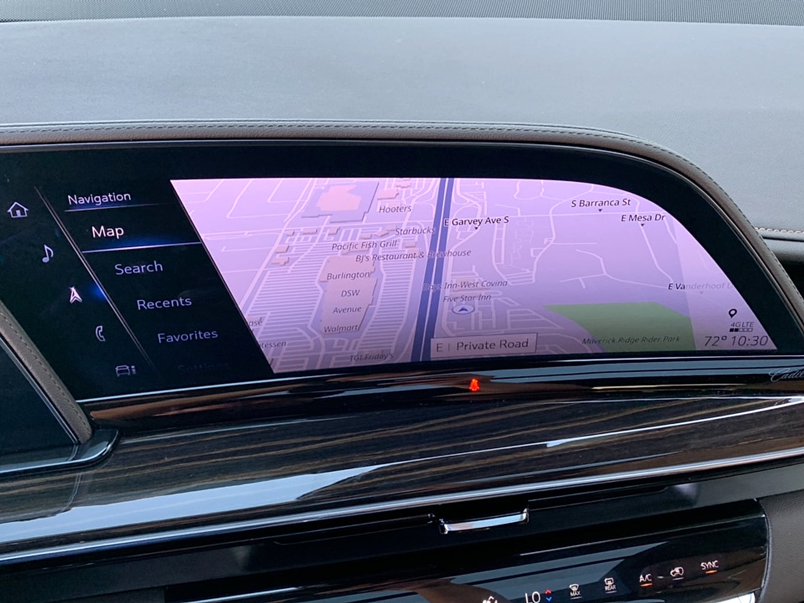 2022 Cadillac Escalade Sport