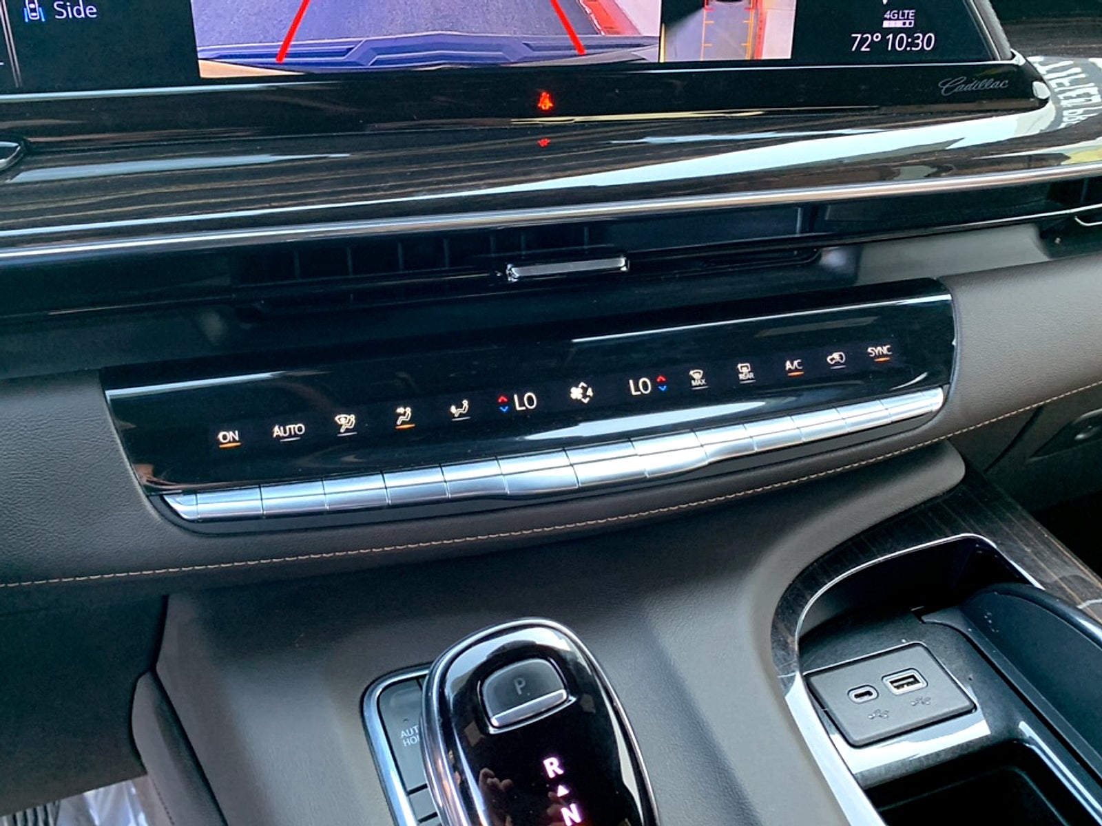 2022 Cadillac Escalade Sport